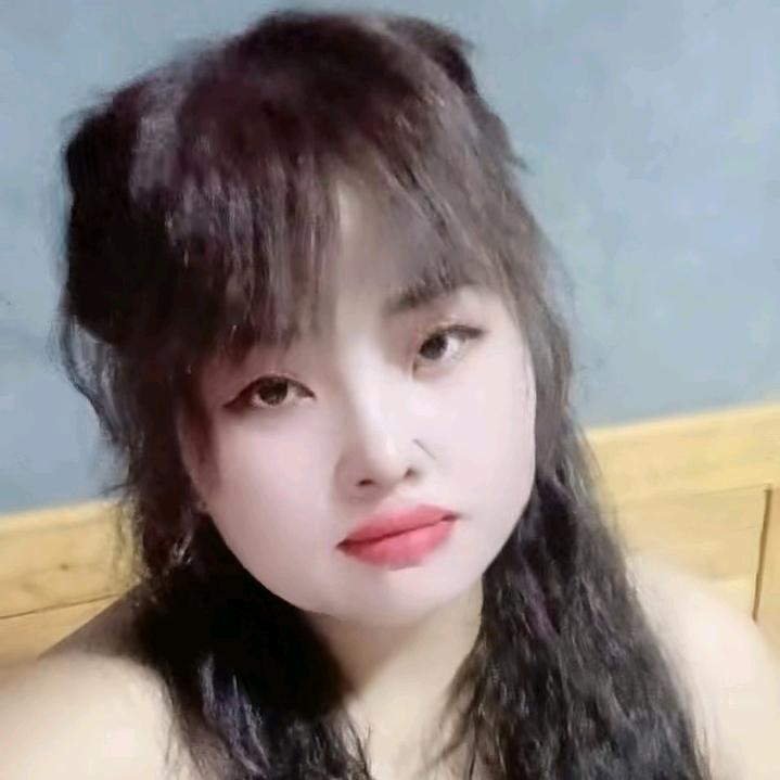 虽然烟花美只是一瞬间。