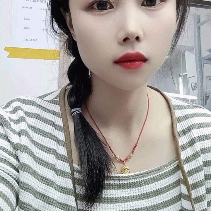 爱笑的小叶℘࿐