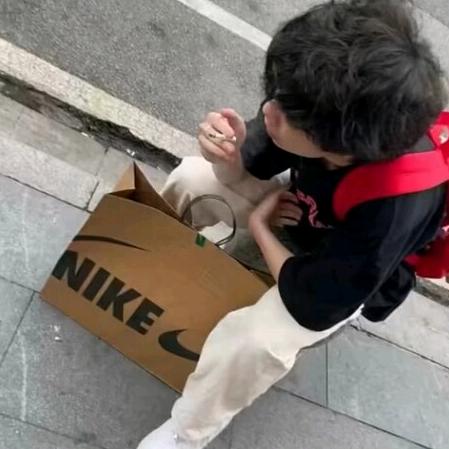 ^绝配男主角