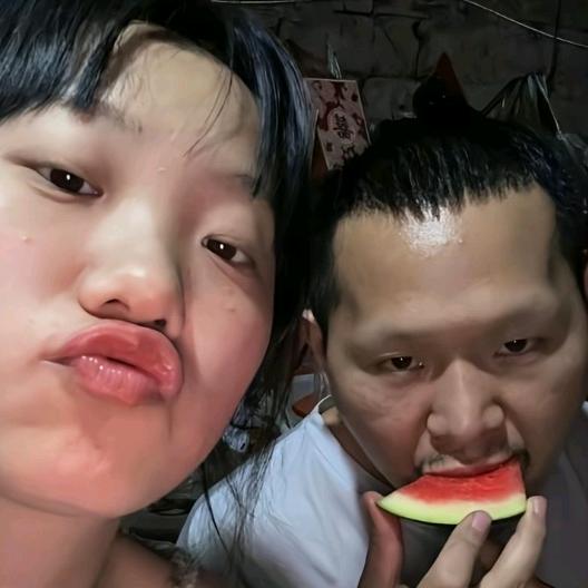 起床摸到男朋友硬邦邦的原来是死了