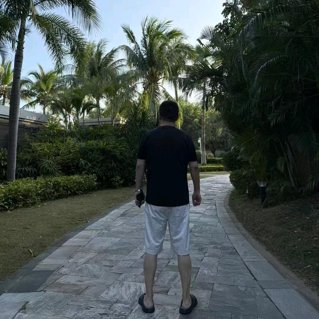 淡然浅笑丶