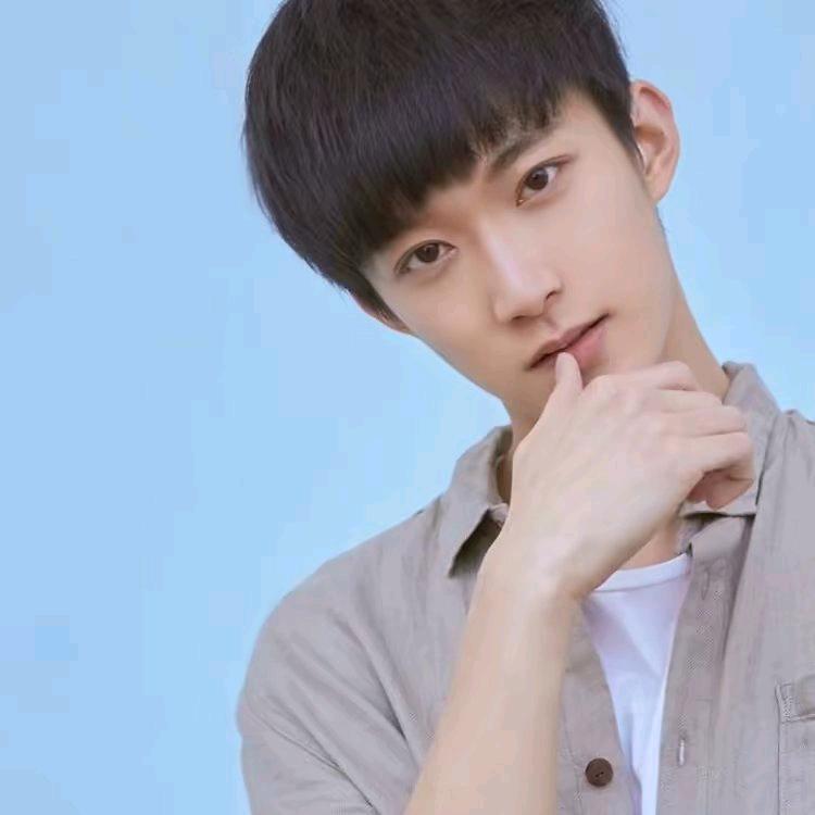 李一凡