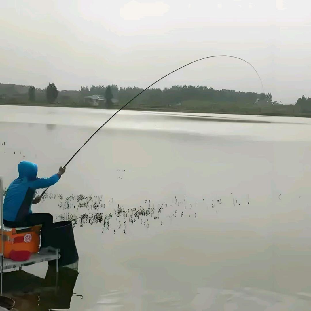 乐钓者老崔户外渔具店