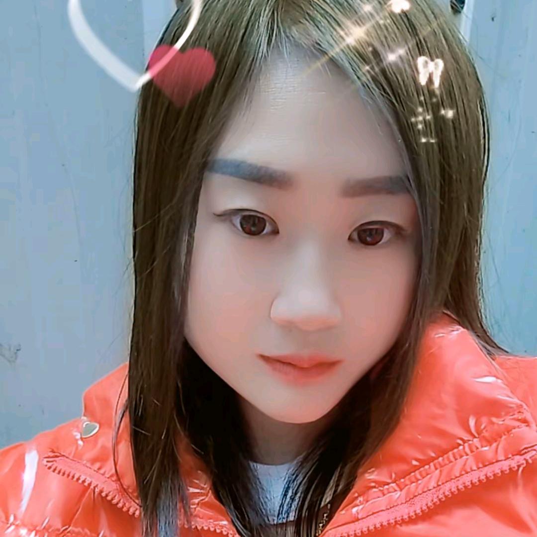 九年后的单身小姐姐