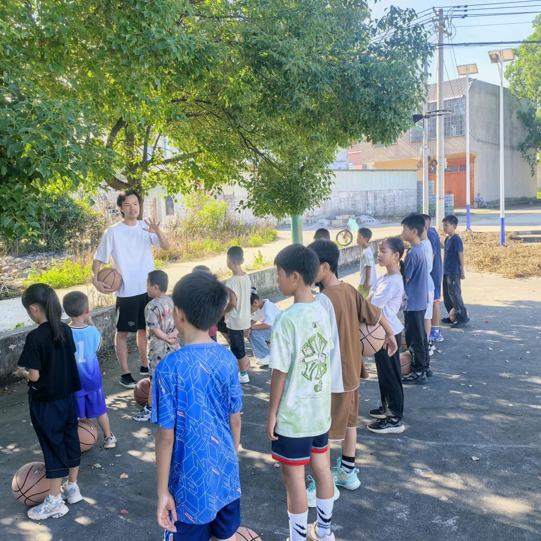 九文龙篮球俱乐部