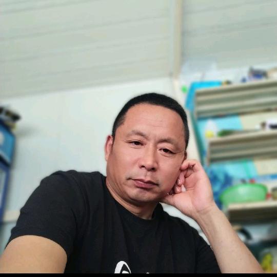 专业清洗修理油烟机，集成灶，燃气灶）单身