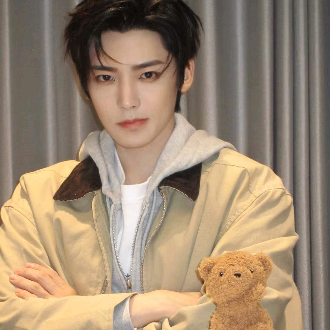 不想长大的 小吕