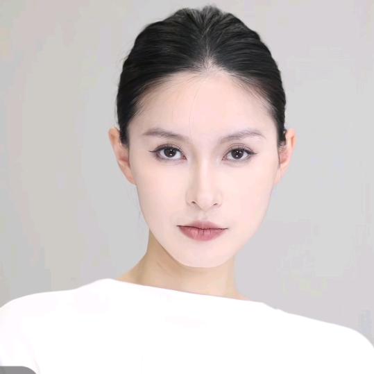 张琪JIEJI(轻奢衣橱)