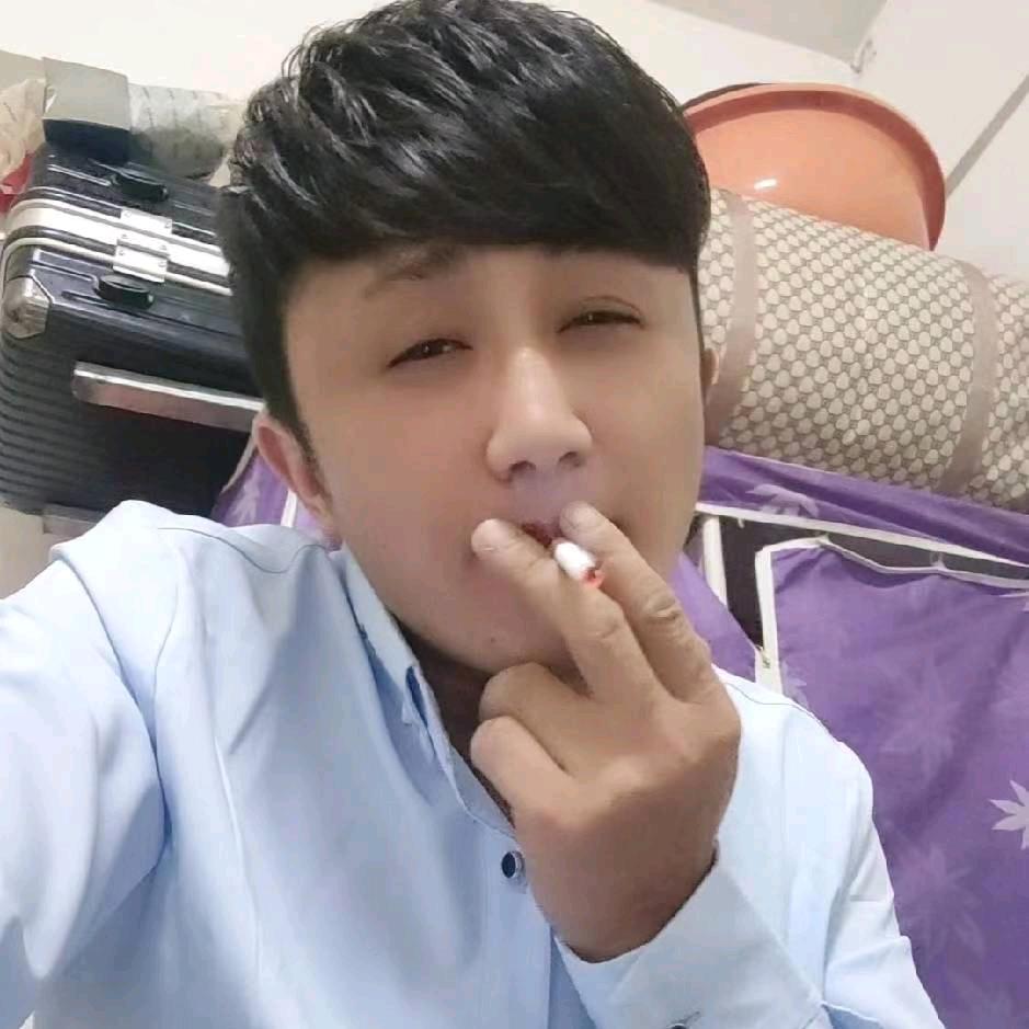 贵  焊        段其兵