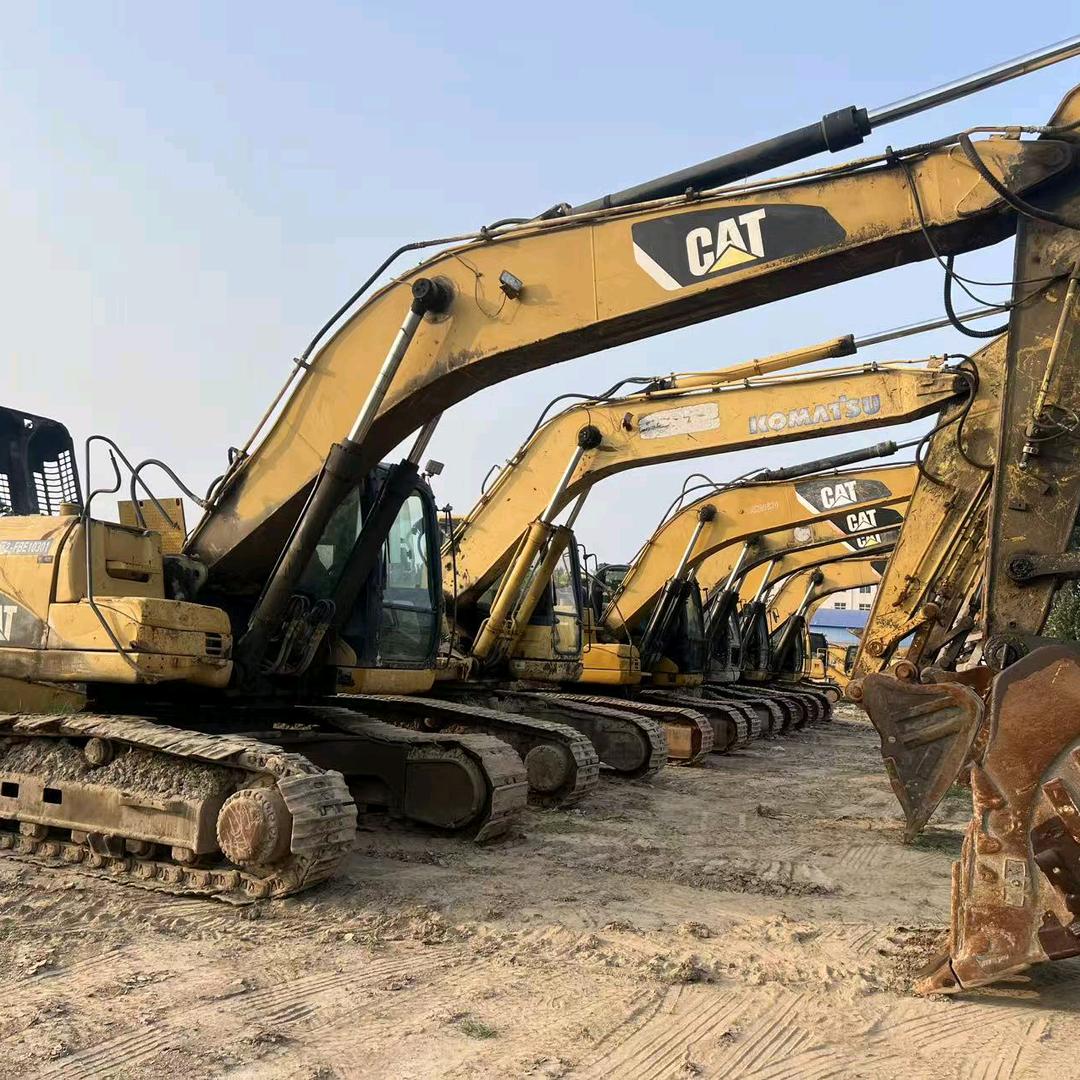 徐水挖机拆车配件鑫姐