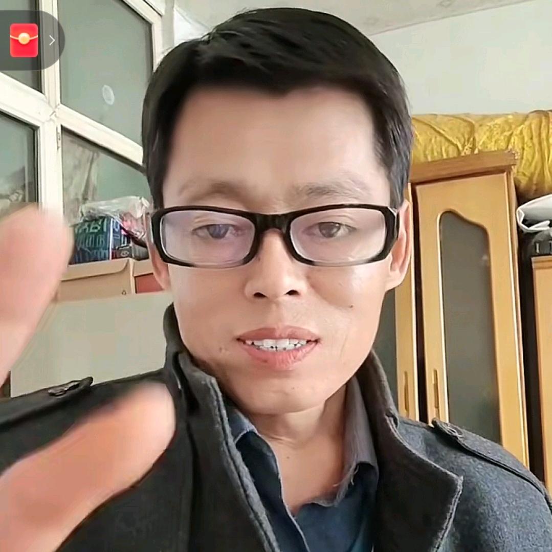 臣  哥