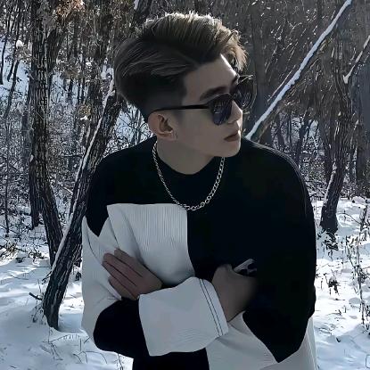 阳光男孩ઈོ࿐::☘️