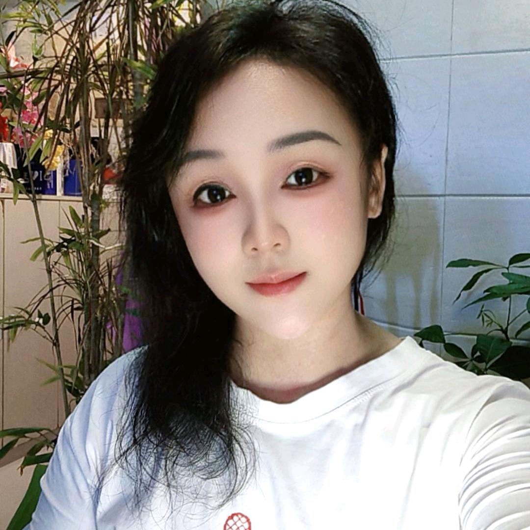 英子