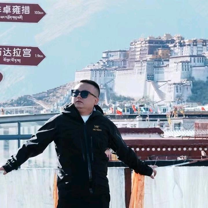 🐬九 千 七🌙承蒙厚爱