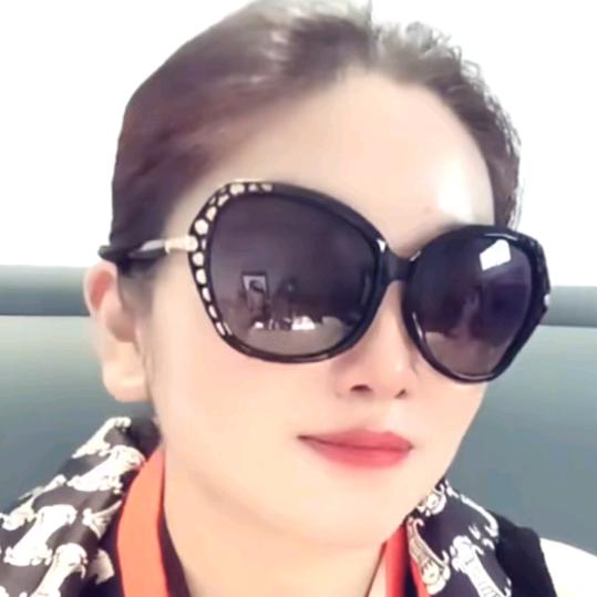 龙塘华姐串串香麻辣烫