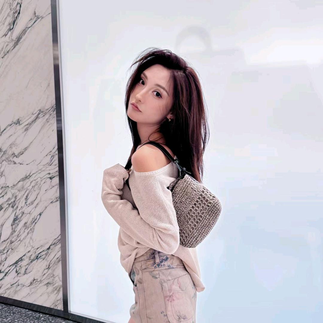 李予诺（穿搭分享）