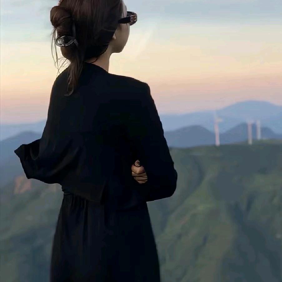 起重傻丫头（连赞拉黑）