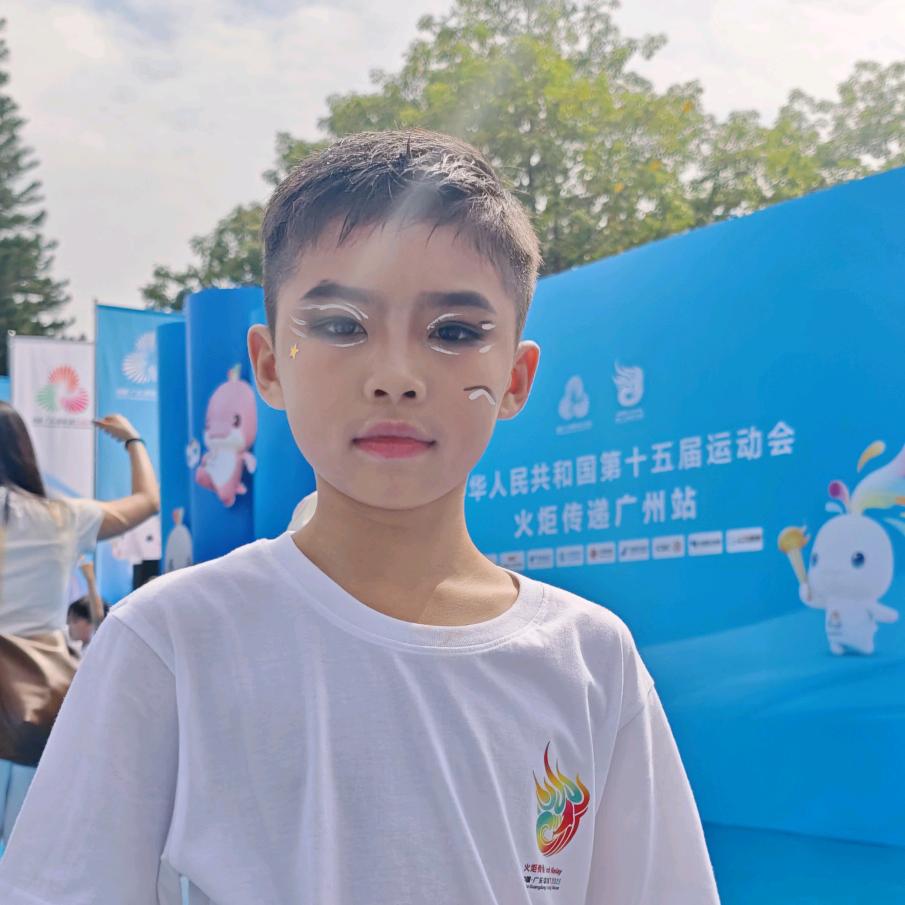 小亦小艺(12.20广马亲子跑备赛中)