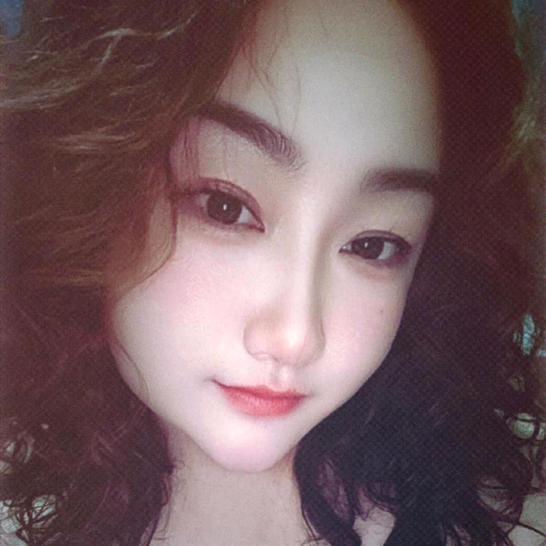 大╭☞( ￣ ▽￣)╭☞李