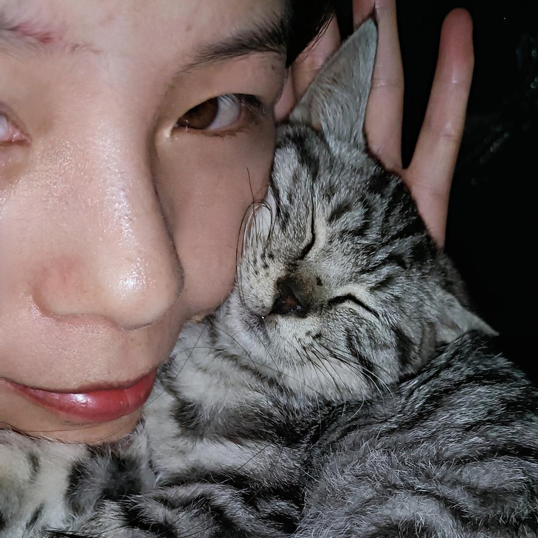 🐾