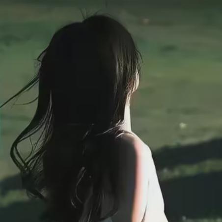 清泱.