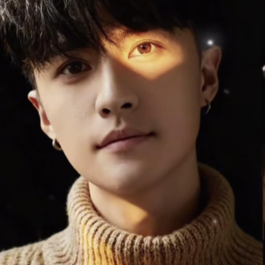 🎭欧阳燕鹰🎭