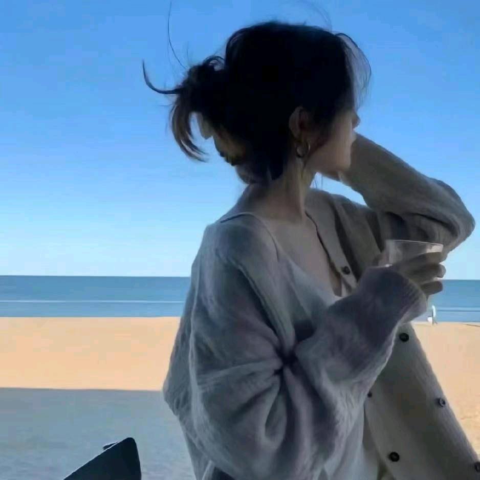 被爱的小蜜蜂🐝