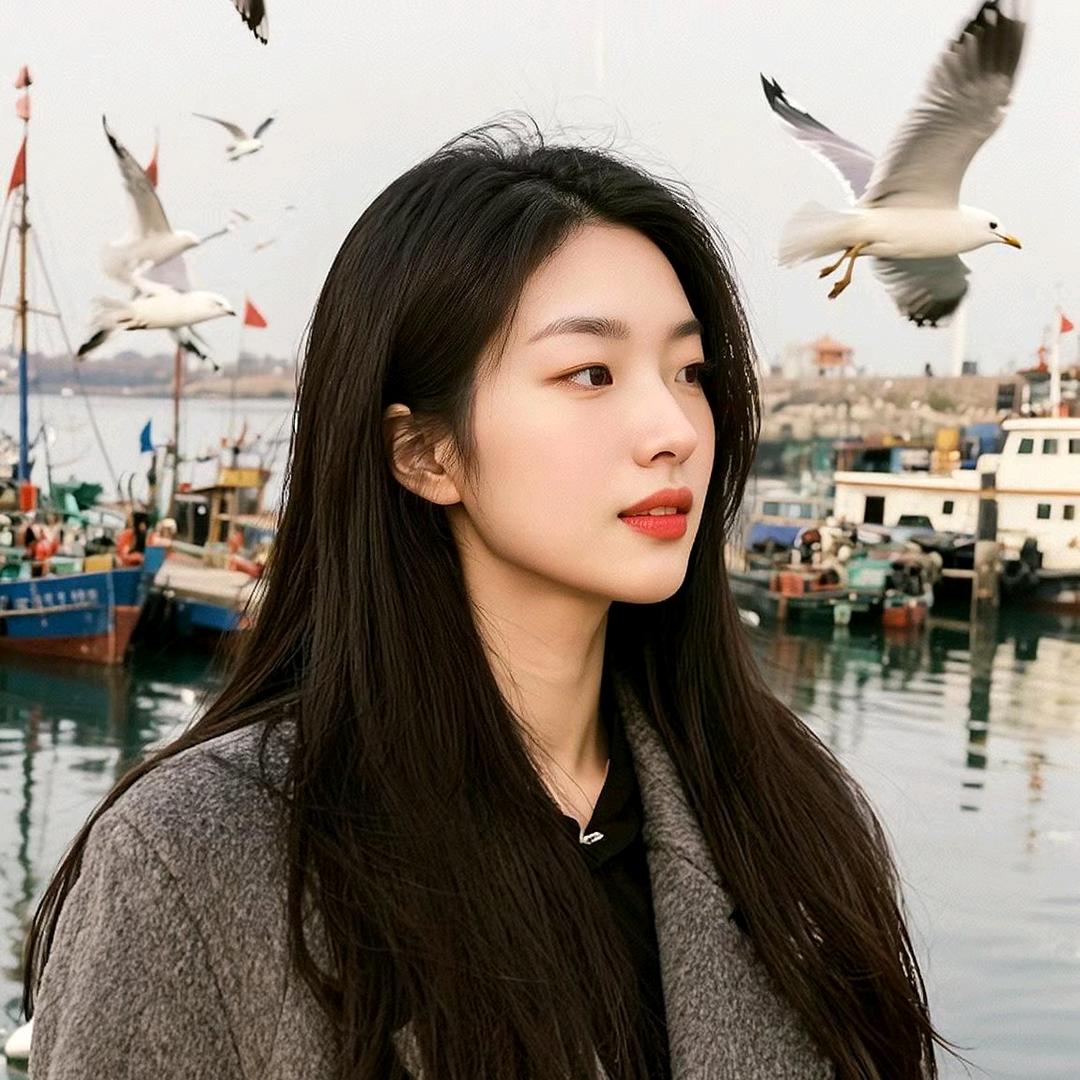 🐬鱼子蓝ྀིྀིྀ