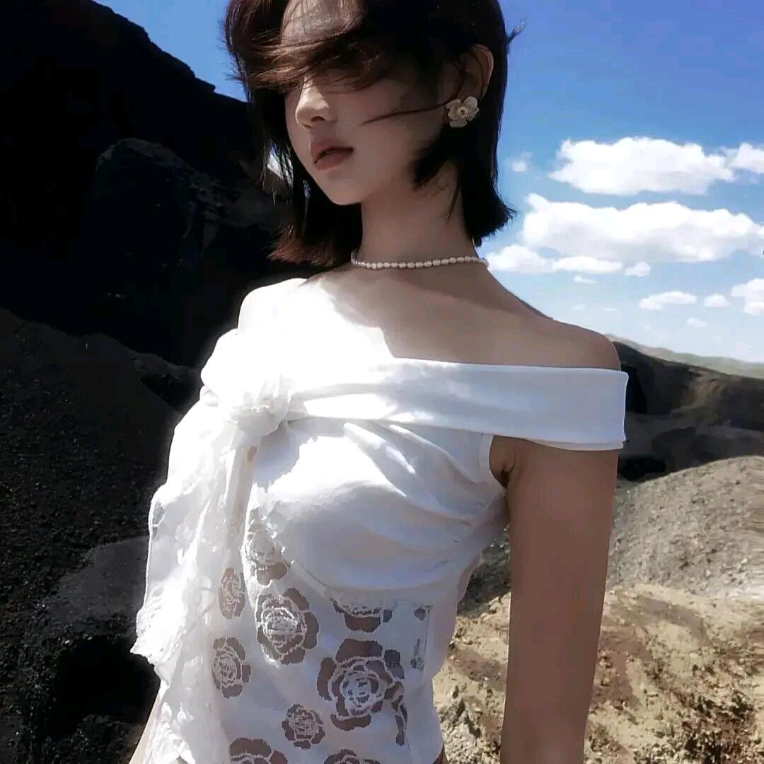 zh๐•̆ ·̭ •̆๐ou