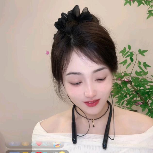 芸芸(扎西光头）