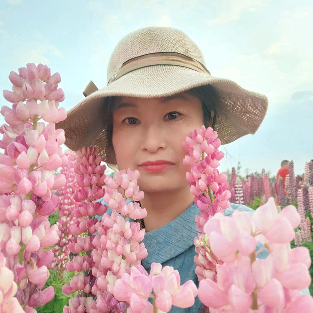 仝小英