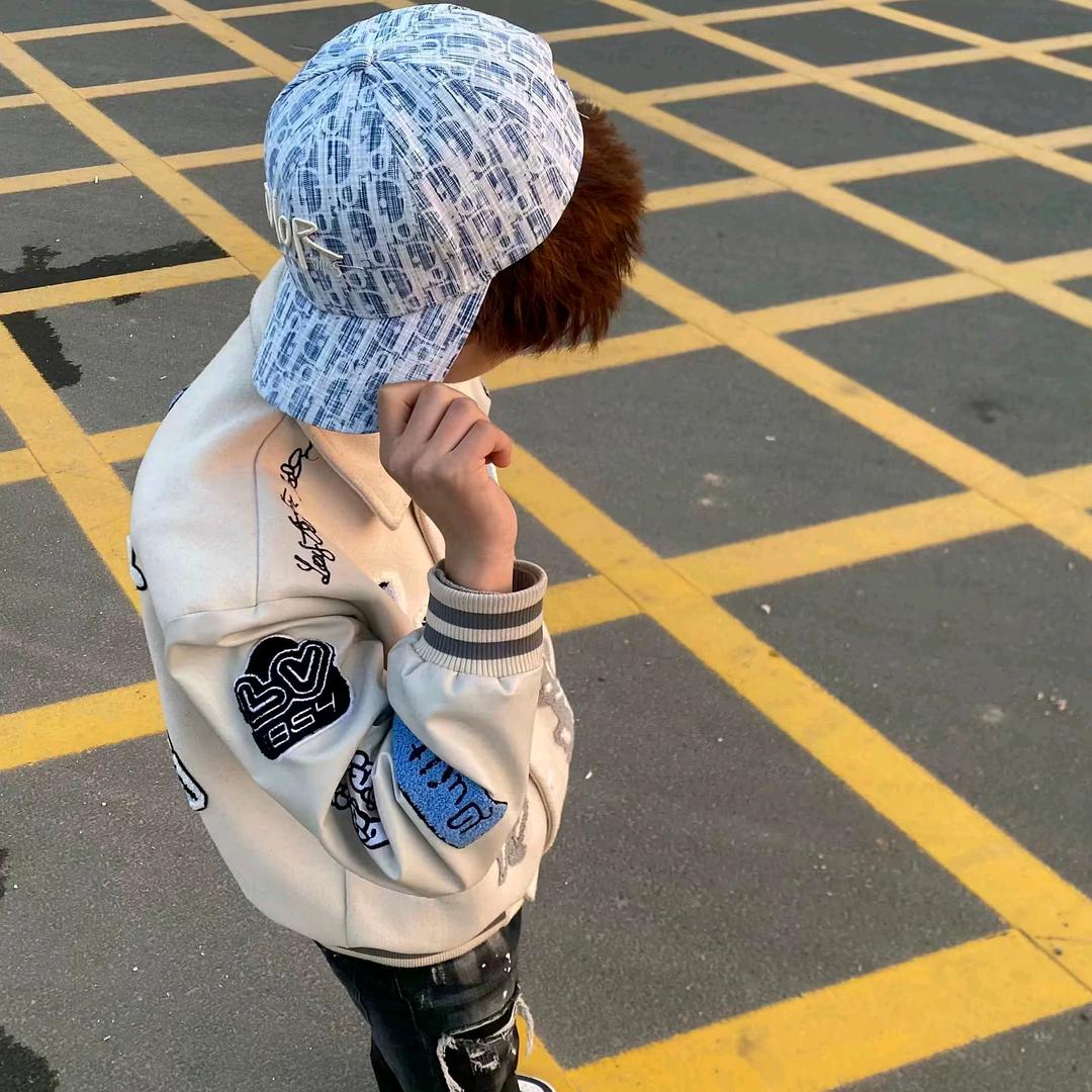 小y