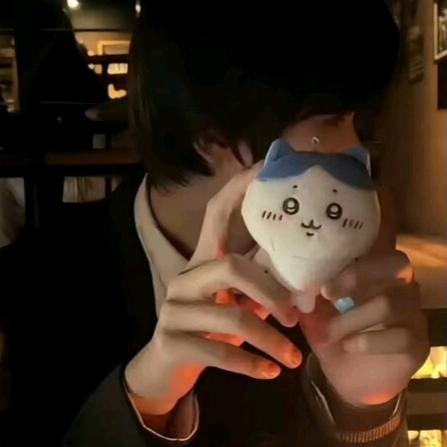 37岁秃头纯情老爷