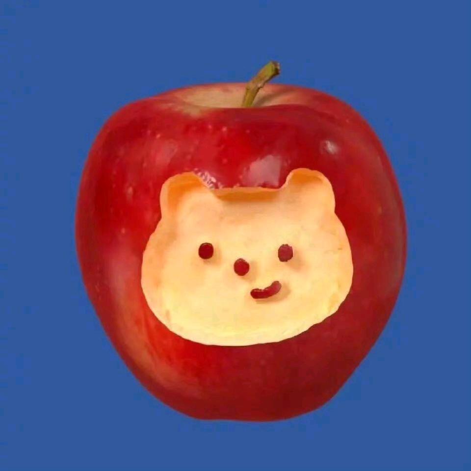 小七º