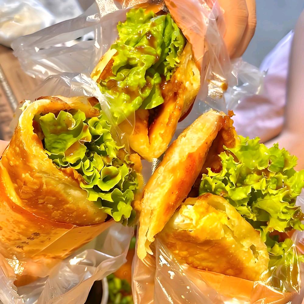 @信阳传统烤炉鸡蛋灌饼