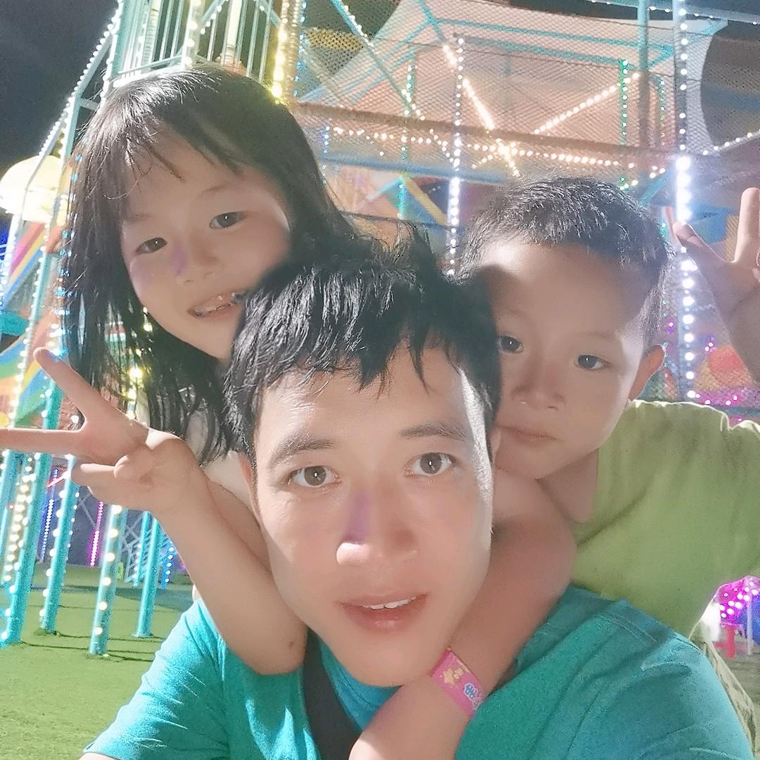 卢贵友高洛双胞胎饲料批发