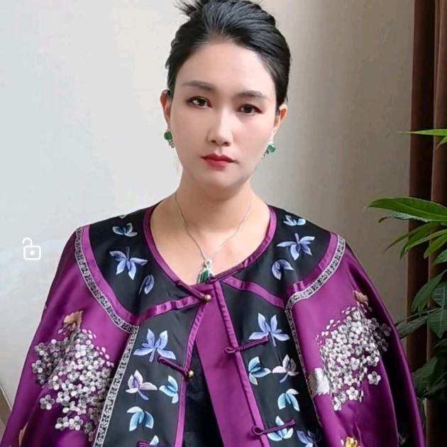素女馆萍姐穿搭号