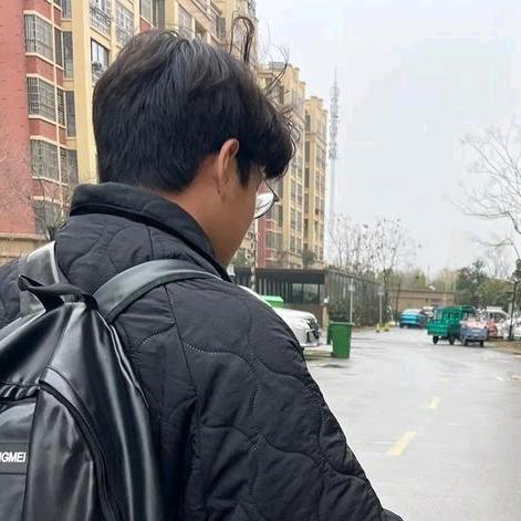 -老黑-华白