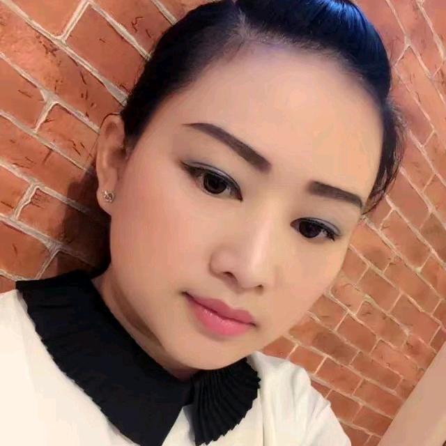 挖机 梅子