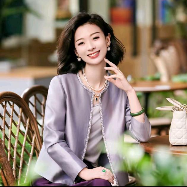 西子高端女装❤小助理
