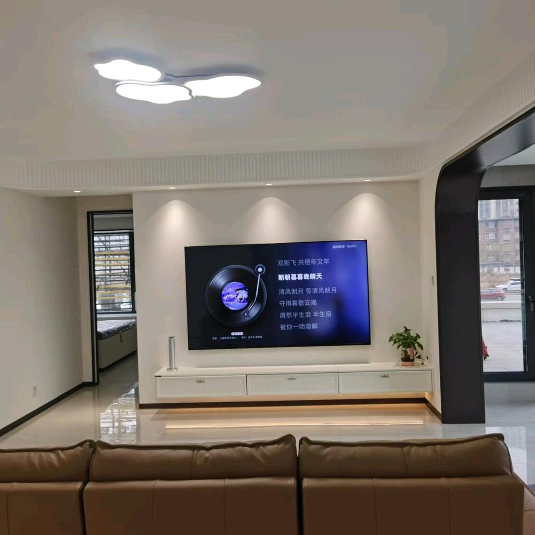 80后保洁师飞飞