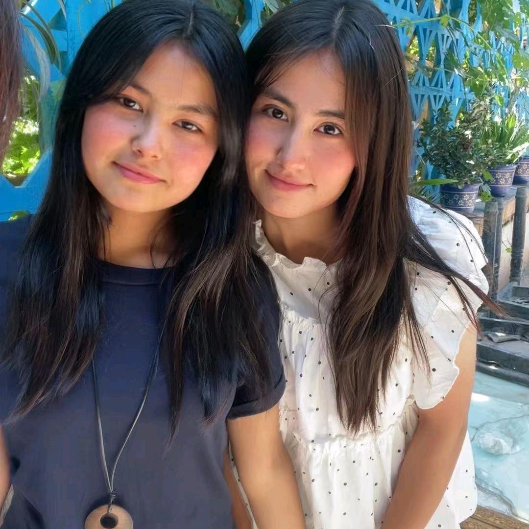 单亲妈妈和女儿🥰
