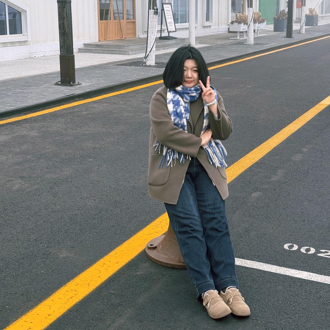 不许笑我的双下巴🙄