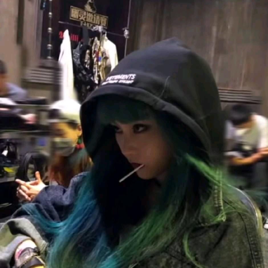 克莱因蓝（见过伦纳德版）