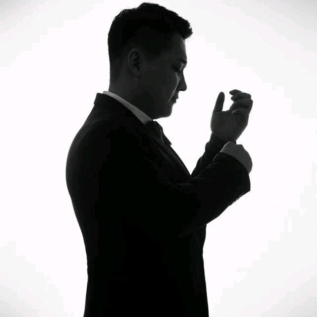 孟婆拎刀砍月老.