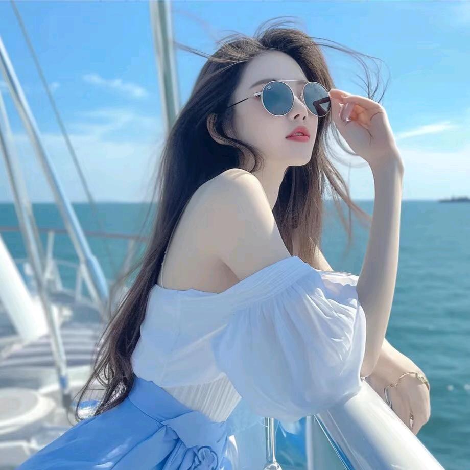 刘三姐女装2号店