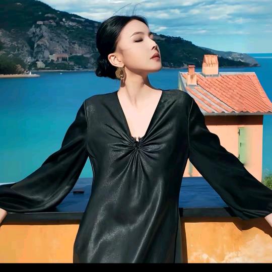 溶溶RONGRONG-每日穿搭