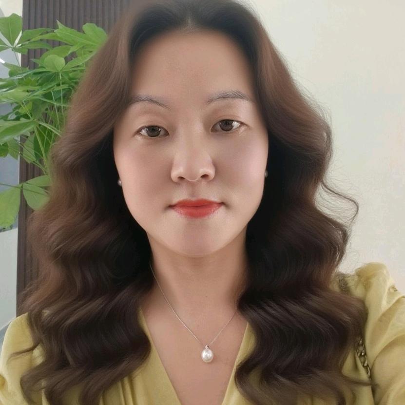 万载房产+小媛