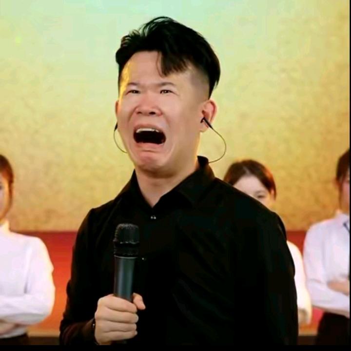 房岩闻声起舞（硕硕）