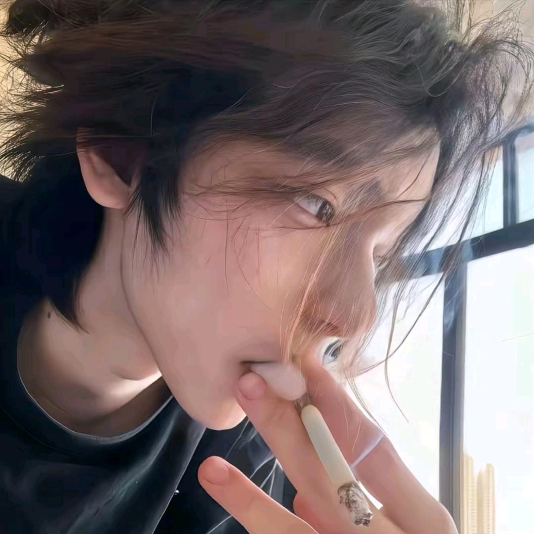 Qㅤ
